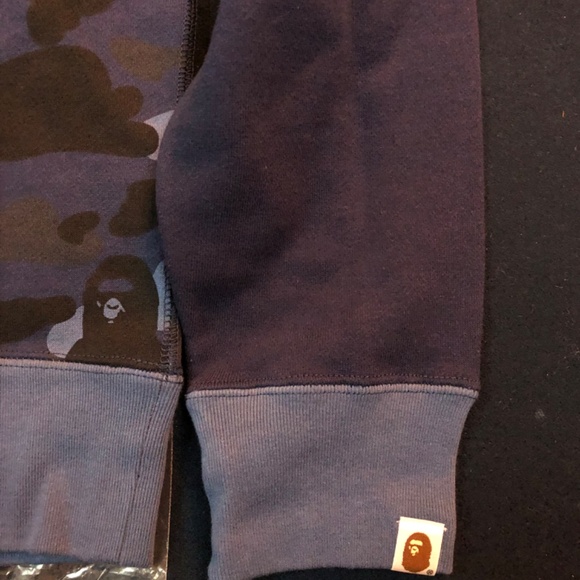 Bape A Bathing Ape Crewneck Sweater Size Medium NWT Blue Camo - Picture 6 of 8